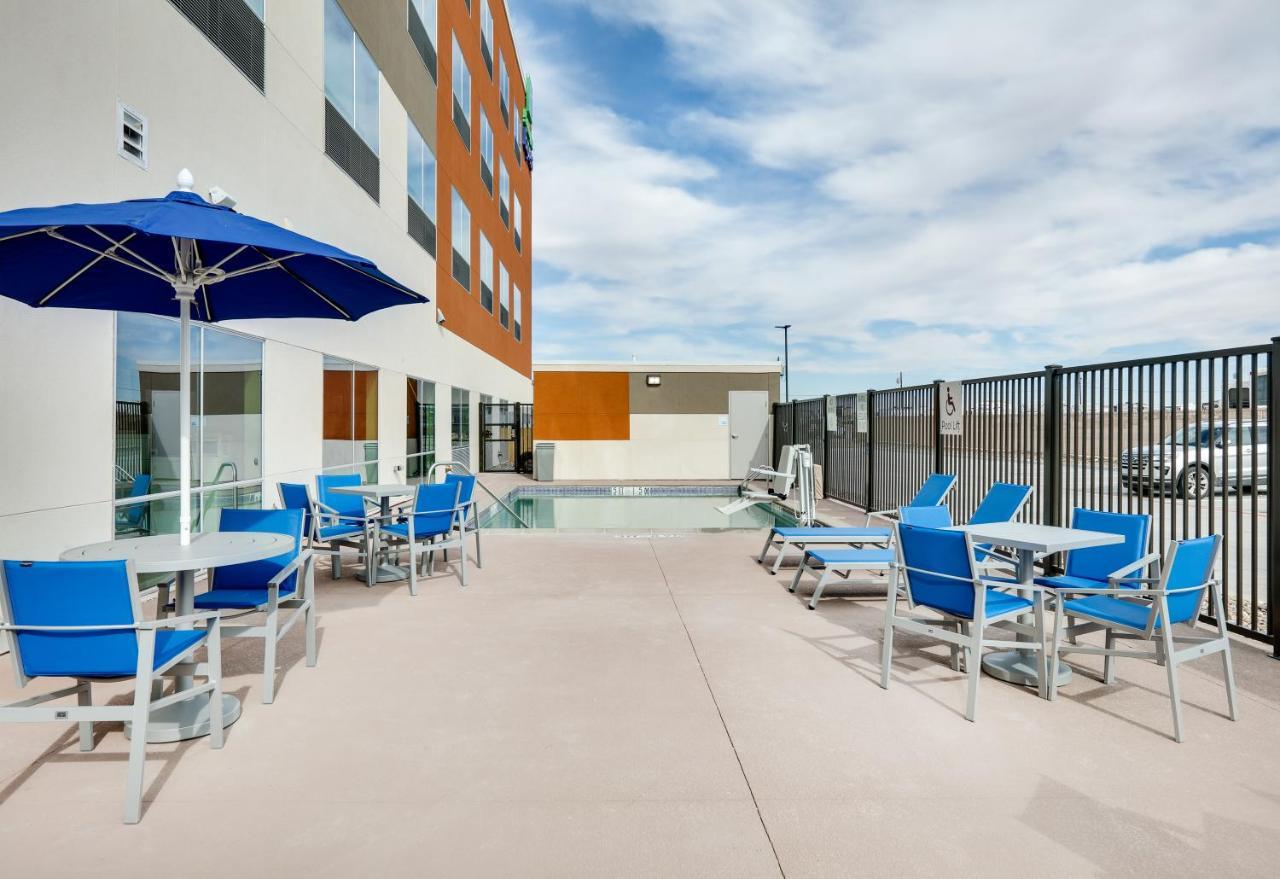 Holiday Inn Express - Kermit By Ihg Bagian luar foto