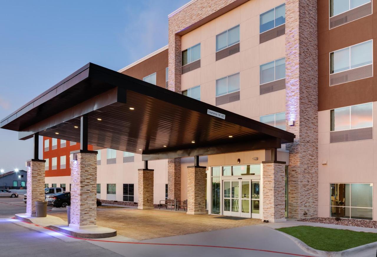 Holiday Inn Express - Kermit By Ihg Bagian luar foto