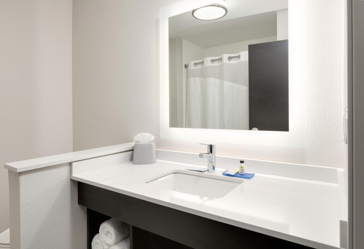 Holiday Inn Express - Kermit By Ihg Bagian luar foto